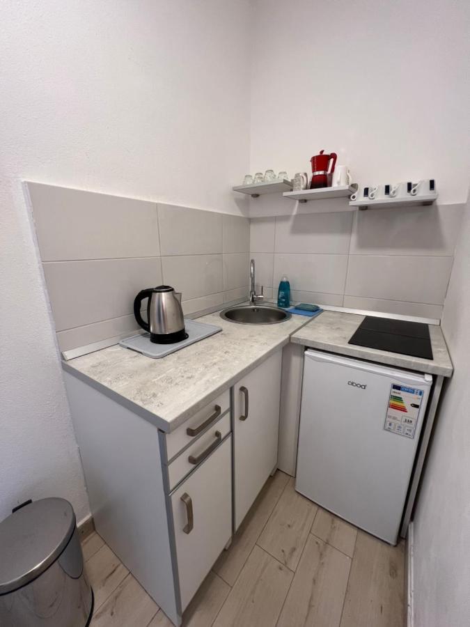 Ksenia Guesthouse Apartments And Studios Budva Extérieur photo