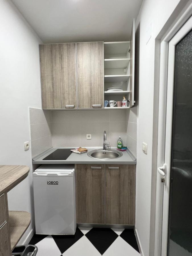 Ksenia Guesthouse Apartments And Studios Budva Extérieur photo