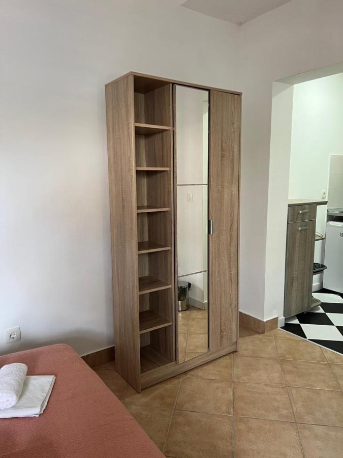Ksenia Guesthouse Apartments And Studios Budva Extérieur photo