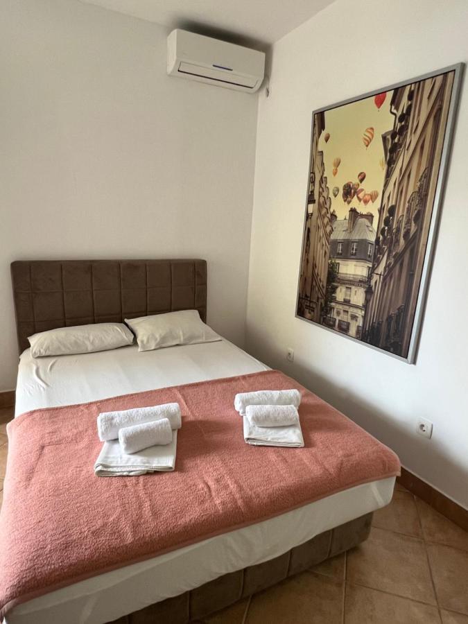Ksenia Guesthouse Apartments And Studios Budva Extérieur photo